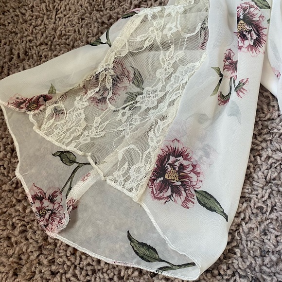 BaileyBlue Romper - Picture 2 of 7